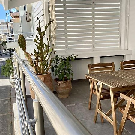 3-Bedroom Central, Spacious And Bright Apartment. Heraklion (Crete) Exterior foto