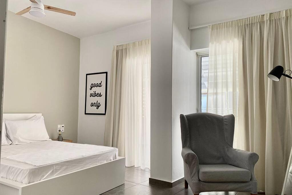 3-Bedroom Central, Spacious And Bright Apartment. Heraklion (Crete) Exterior foto